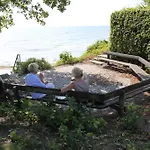 Strandhotel Klinten Hotel 3*