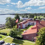 Hotel Strandhotel Klinten 3*