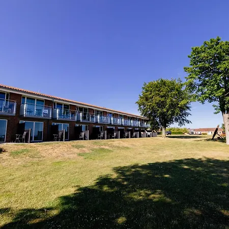 Strandhotel Klinten 3*