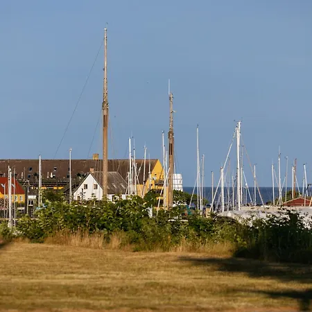 Ξενοδοχείο Strandhotel Klinten 3*