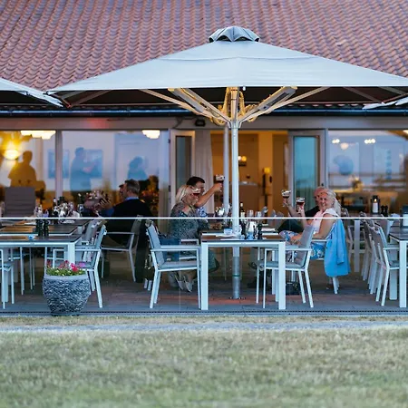 Hotel Strandhotel Klinten 3*