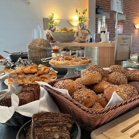 Ξενοδοχείο Strandhotel Klinten 3*