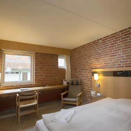 Hotel Strandhotel Klinten Aps
